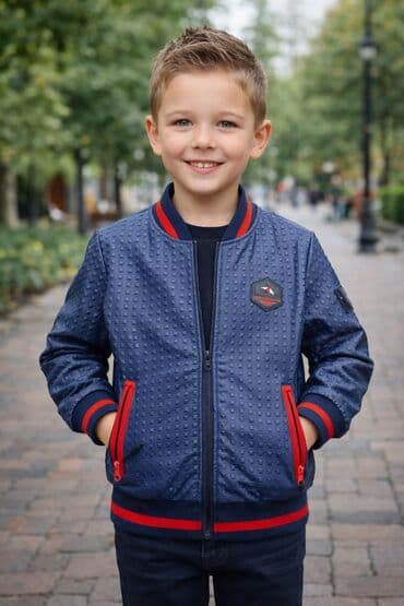 Uşaq üçün bomber tipli gödəkcə - Rəng: tünd mavi, qırmızı detallarla