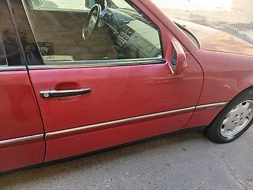 mercedes e class: Mercedes-Benz C 180: 1.8 l | 1996 il Sedan — 6
