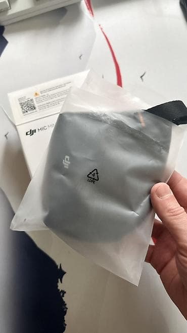 Kompüter, noutbuk və planşetlər: DJI Osmo Mobile SE + DJI Mic Mini dəsti Məhsul tərkibi: - DJI Osmo — 7