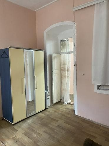 3 qapılı, Güzgülü, Rəngli, Digər material, Açılan, Düz dolab