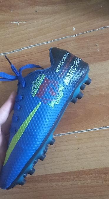 форма футбольная: Məhsul: Futbol butsası - Rəng: Mavi üstlük, sarı-yaşıl zolaq detalı — 1