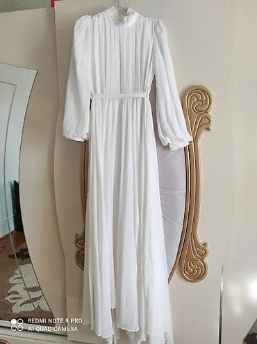 Ağ rəngdə zərif uzun don - Stil: Klassik və zərif, minimalistik