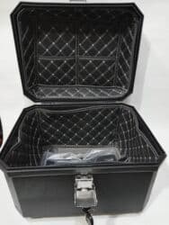 Qazanlar: Moto baqajlar ag qaralı 45azn Dörd künc Baqaj 55azn Qara mat baqaj — 16