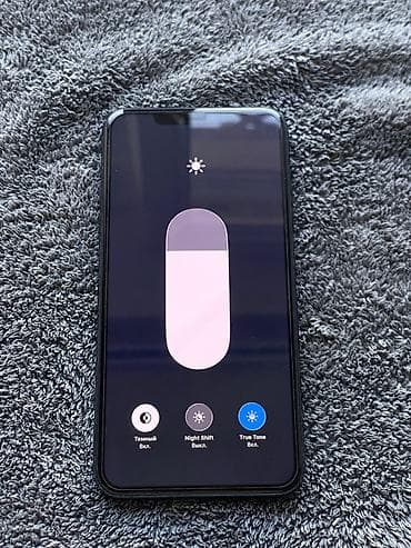 IPhone 11 Pro Max, 256 GB, Alpine Green, Face ID, Simsiz şarj — 8