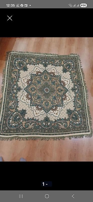 qedim: Kvadrat formada klassik naxışlı süfrə - Ölçü təxmini: 1,5 x 1,5 m — 1