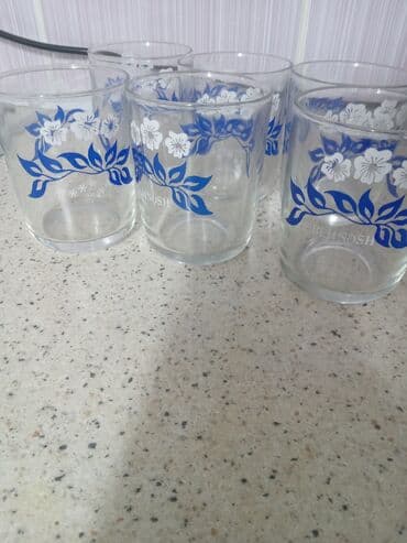 Stəkanlar, Şüşə