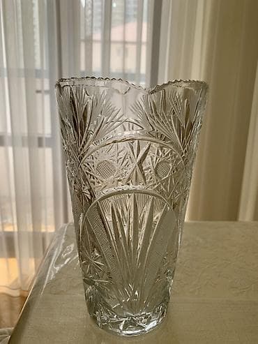 boynu gulu: Vaza dəsti, Xrustal — 2