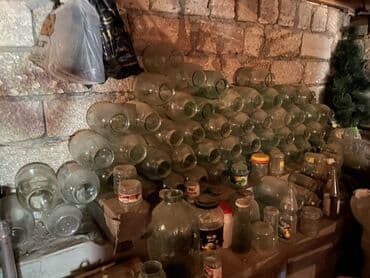 pivə balonu: 3 litirlik bankalar başka ölçülərdə var.Zirzemide yer tutur deye — 1