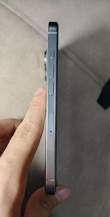 dyson airstrait 2 el: IPhone 16 Pro, 128 GB, Natural Titanium, Face ID — 5