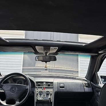 loreva reed diffuser: Mercedes-Benz C-Class: 2 l | 1994 il Sedan — 10