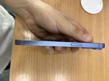 rəsmi 13c: IPhone 14, Göy, Face ID — 6