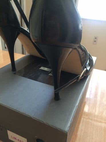 босоножки новые 36 размер: Размер: 38, цвет - Черный, Б/у — 2