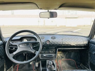 ВАЗ (ЛАДА): VAZ 2106, ağ rəng, sedan kuzov. Xarici görünüş: - Klassik xətlər — 6