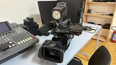 insta 360 qiymeti: Peşəkar Sony HD videokamera - Çiyinüstü dizayn, üst tutacaqla rahat — 2