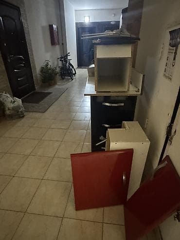 kohnə mətbəx mebeli: Mətbəx mebel dəsti – modul hissələr işlənmiş mətbəxt mebeli. birinci — 4