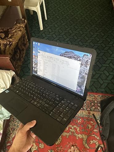 Digər noutbuklar və netbuklar: Toshiba Satellite C850-B907 * Ekran: 15.6” * Prosessor: Intel Core — 3