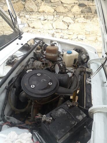 Lincoln: Məhsul: VAZ 2106 sedan, ağ rəng Təsvir: - Klassik VAZ 2106 kuzovu, 4 — 6