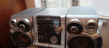 Mikrofonlar: 3800 w Güclü səs sistemi 2 Basoviki 2 Səs Kalonkaları var — 6