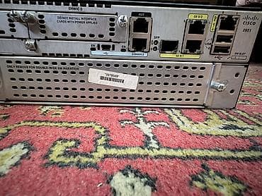 wifi modemler: Cisco 2900 Series (Model 2921) peşəkar router - Kiçik və böyük — 4