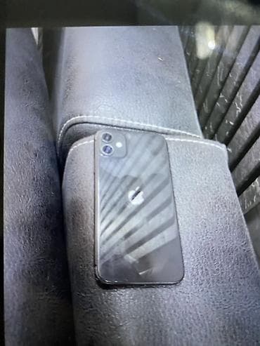 apple iphone 1: IPhone 11, 64 GB, Qara, Face ID — 1