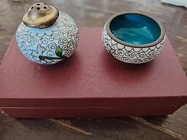 Məhsul: Kloazonə (cloisonné) miniatür dəst – duzluq və kiçik kasacıq lalafo.az -da Məhsul: Kloazonə (cloisonné) miniatür dəst – duzluq və kiçik kasacıq