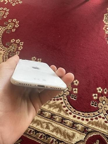 256 gb telefonlar: IPhone SE 2022, 128 GB, Ağ, Qırıq, Face ID — 4