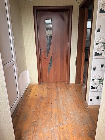 1 otaqlı mənzil – daxili plan və təchizat - Girişdən dəhliz, taxta lalafo.az -da 1 otaqlı mənzil – daxili plan və təchizat - Girişdən dəhliz, taxta