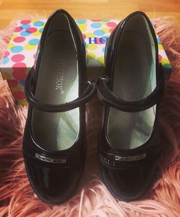 uwaq ucun tortlar: Razmer:34 Stelka:23sm Brend:Котенок Qiymet:12AzN ayaqqabi, ushaq — 5