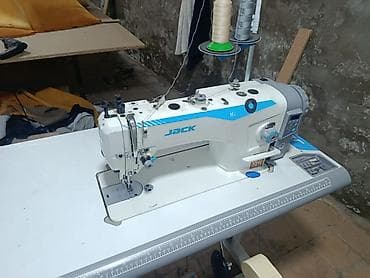 bel çanta: Məhsul: JACK H2 sənaye tikiş maşını (stol və ayaq pedalı ilə birlikdə) — 2