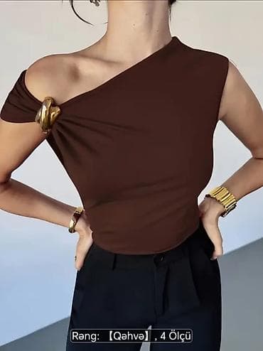 Qadın bluzası – asimmetrik kəsim, qəhvə rəngi - Model: bir çiyin