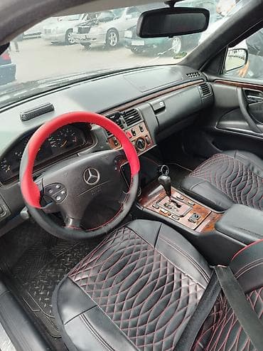 Продажа авто: Mercedes-Benz E 220: 2.2 л | 2000 г. Седан — 5