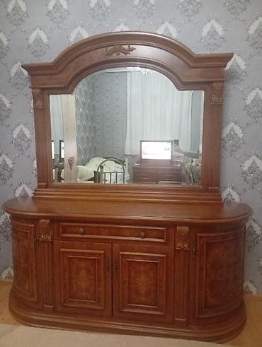 mermer masa: Güzgülü, Malayziya — 1