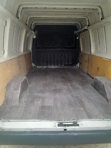 Ford Transit: 2.5 l | 1998 il 220000 km