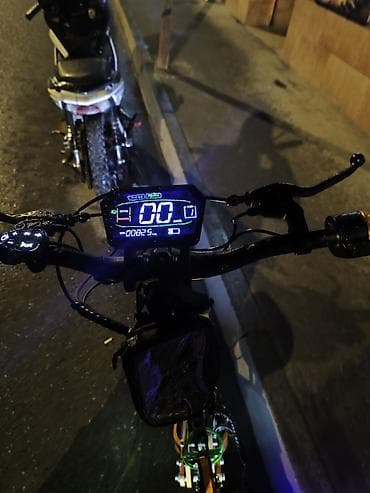 Электротранспорт: Elektrikli skuter Faster F10 2400w madeli Maksimum sürət 90kmh Tam — 2