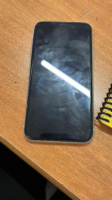 cat s60: IPhone 11, 128 GB, Ağ, Face ID — 2