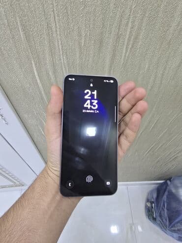 Видеоигры и приставки: Samsung Galaxy S23, 128 ГБ, цвет - Серебристый, Отпечаток пальца, Face ID — 3