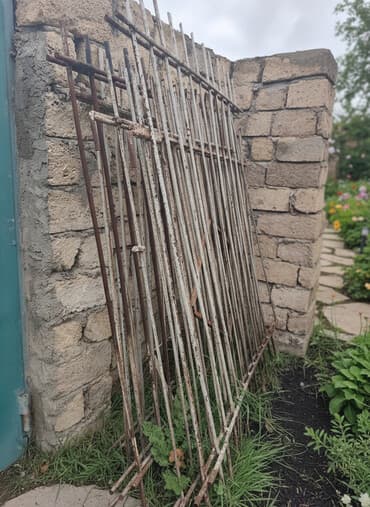 Metal barmaqlıqlar – dəmir məhəccər panelləri - Material: polad