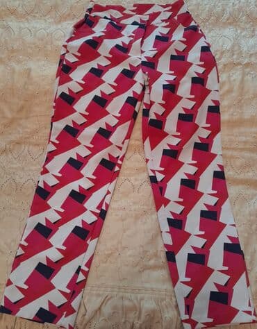 türk istehsalı olan qadın şubaları: Qadın şalvarı – cəsarətli naxışlı - Model: düz kəsimli, beldə düymə — 2