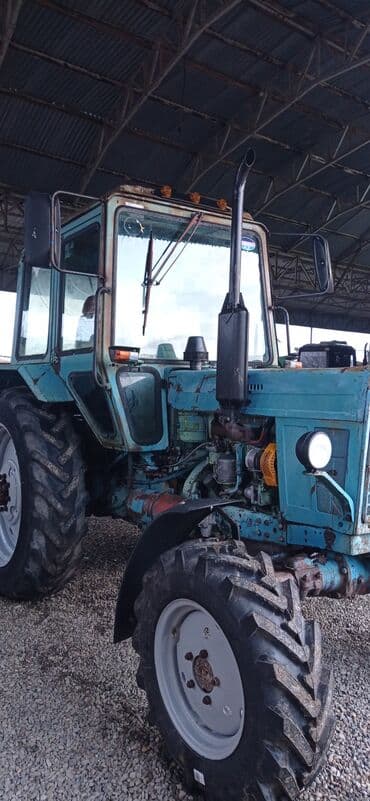 Mərmər effektli PVC panellər: Məhsul: Təkərli kənd təsərrüfatı traktoru Xüsusiyyətlər və təyinat: - — 2