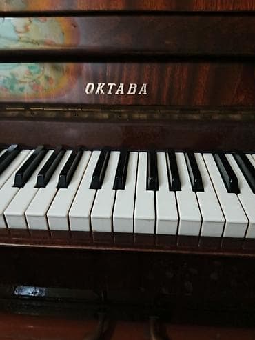 gitara klasik: Oktava upright pianino - Marka/model: Oktava (şaquli/royal tipli — 3