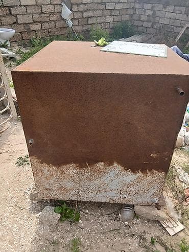 malina kolu: Metal darvaza və qalınmetallı kubik bak - Darvaza: dəmir — 5