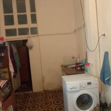 lənd kuruzer ucun led işıq lupası hardan tapmaq olar: Bakı, 3 otaqlı, Köhnə tikili, m. Həzi Aslanov, 72 kv. m — 6