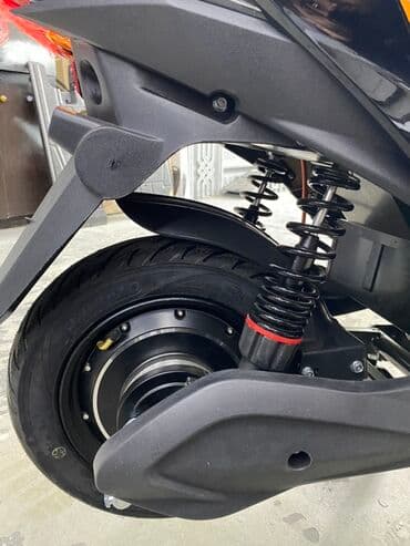 VAZ (LADA): 50 sm3, 2024 il — 4