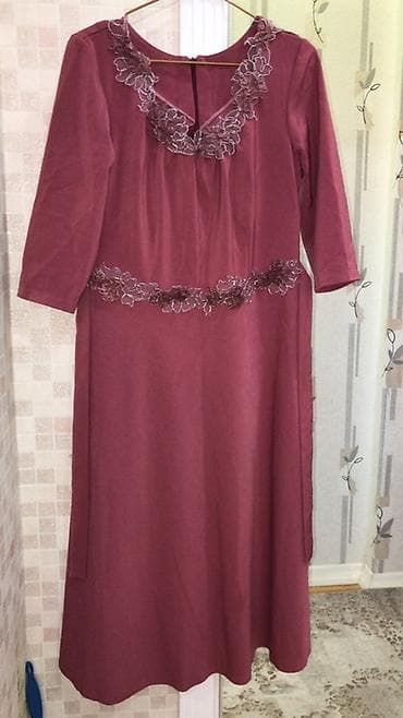 Qadın geyimi – uzun don - Rəng: tünd qızılgül/bordo - Model: dizdən