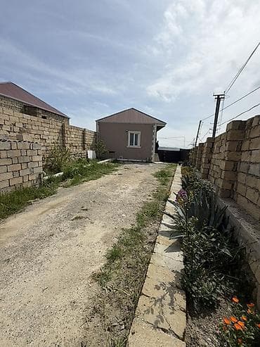 berdede satilan evler 2022: 3 otaqlı, 70 kv. m, Orta təmir — 1