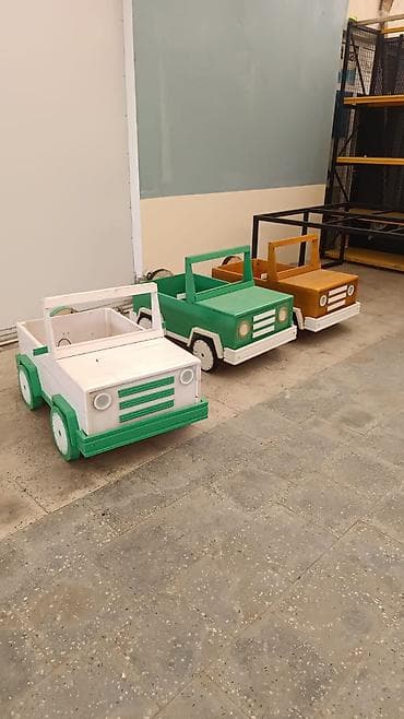 bağ üçün əşyalar: Dördbucaq masa, Açılmayan, Skameykalar ilə, Taxta — 9