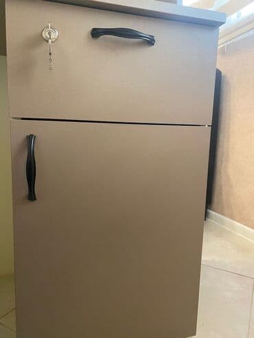 uşaq ucun yazı masası: Ofis masaları — 3