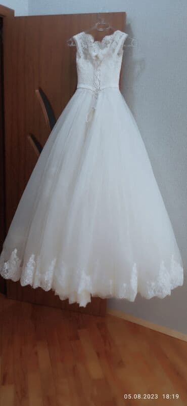 ağ gəlinliklər: Cox tecili olaraq kocle elaqedar satilir. Toy üçün nəzərdə tutulmuş bu — 5