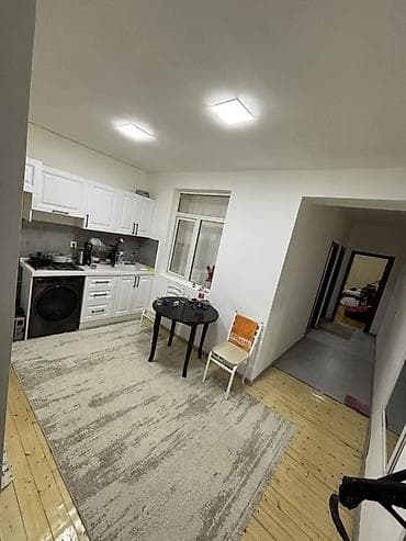 Bakı, Bakıxanov qəs., 3 otaqlı, Köhnə tikili, 75 kv. m