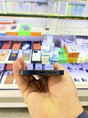 IPhone 13, 128 GB, Midnight, Simsiz şarj, Face ID — 6